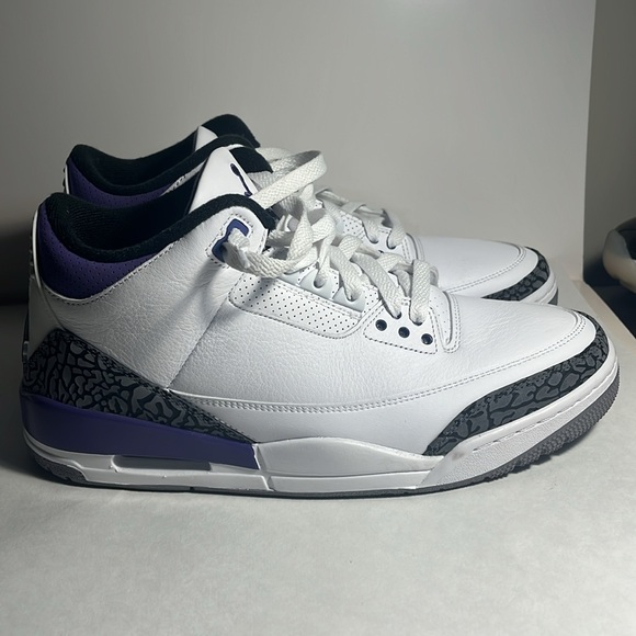 Jordan 3 iris - Picture 2 of 5